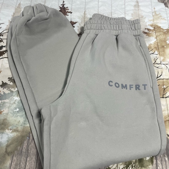 COMFRT Tranquil Hoodie and Sweatpants Set - Stone - Picture 4 of 5